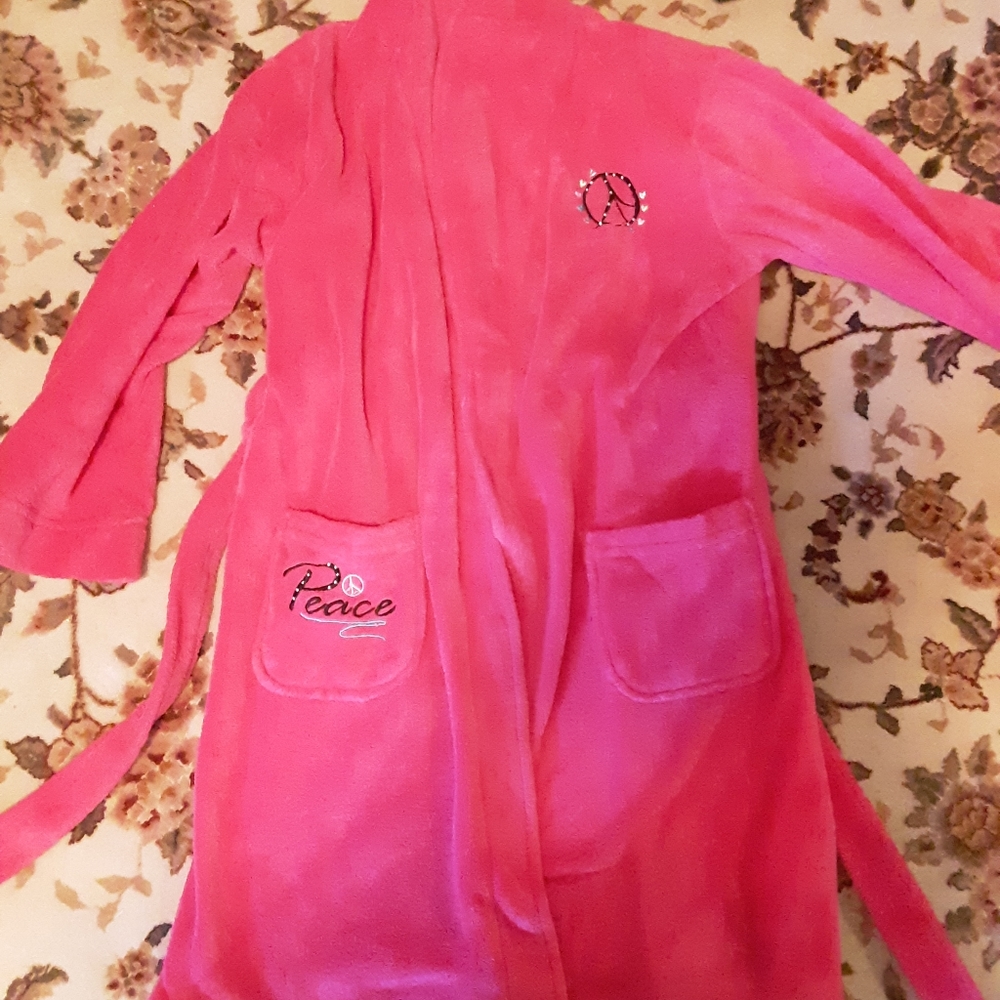 Girl's Pink Peace Bathrobe